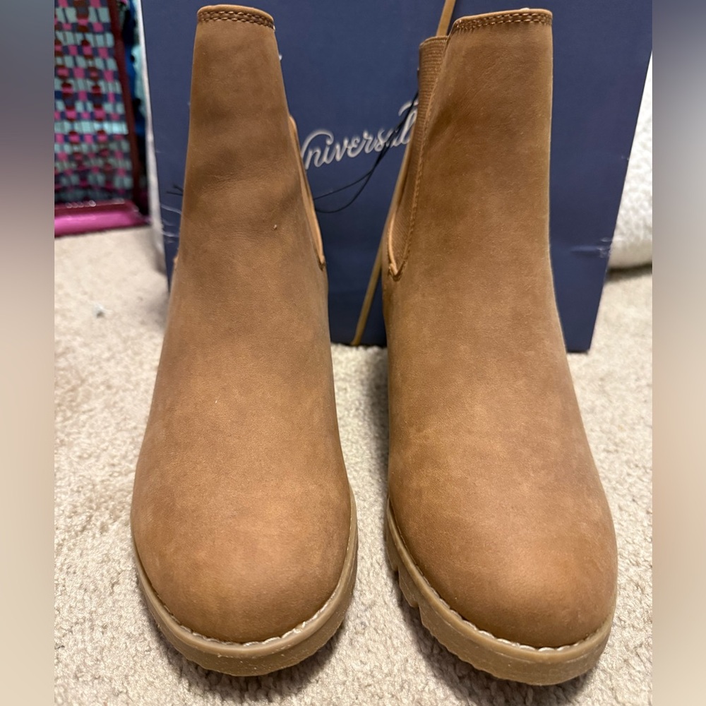 Universal Thread Brown Ankle Booties